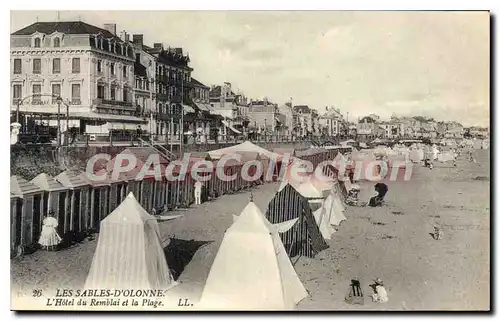 Cartes postales Les Sables D'Olonne L'Hotel du Remblai et la Plage