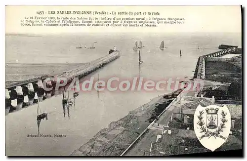 Cartes postales Les Sables D'Olonne La Sortie du Port et la rade 3 fr�gates fran�aises Calypso Cyb�le Italienne