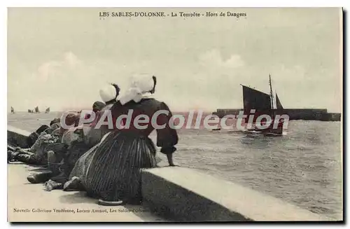 Cartes postales Les Sables D'Olonne La Tempete Hors de Dangers