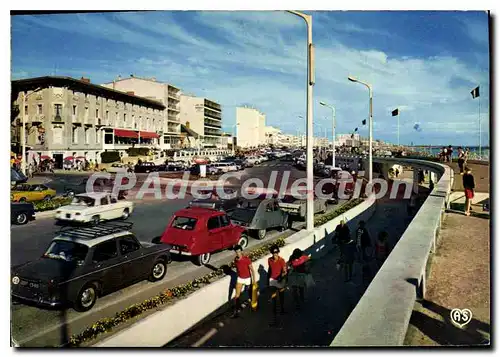 Cartes postales moderne St Jean de Monts Vendee La Passerelle et l'esplanade de la mer Citro�n 2CV Diane