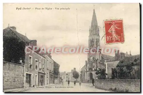 Ansichtskarte AK Fye Sarthe Place de l'Eglise Vue principale