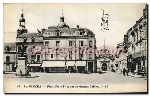 Cartes postales La Fleche Place Henri IV et rue du General Gallieni