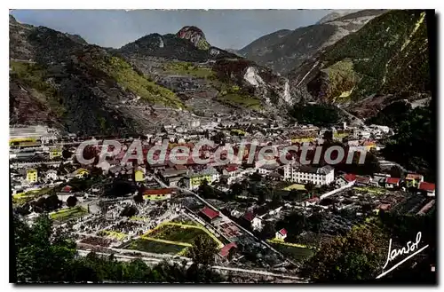 Cartes postales Moutiers Savoie vue generale et la Vallee vers Val d'Isere