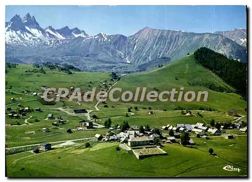 Cartes postales Albiez Vieux Savoie vue generale aerienne et les Aiguilles d'Arves