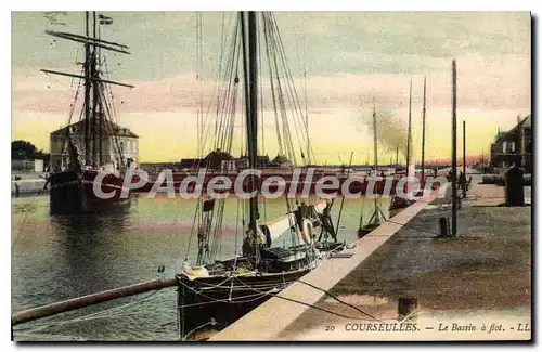 Cartes postales Courseulles le Bassin a Flot