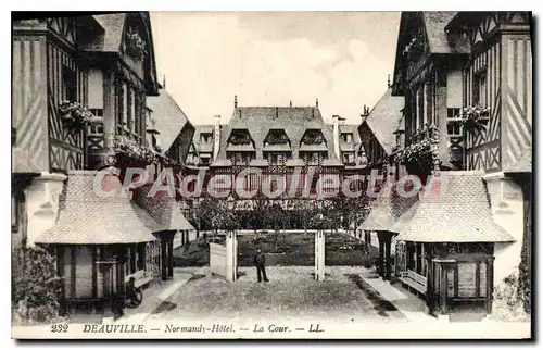 Cartes postales Deauville Normandy hotel la Cour