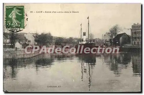 Ansichtskarte AK Caen entree d'un Havire dans le Bassin