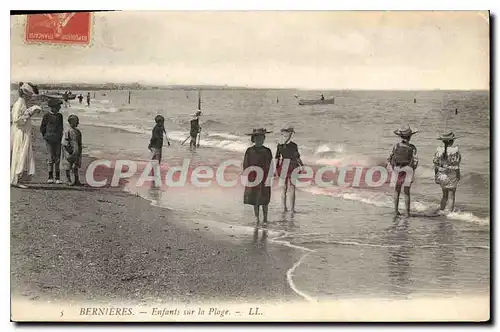 Cartes postales Bernieres enfants sur la plage