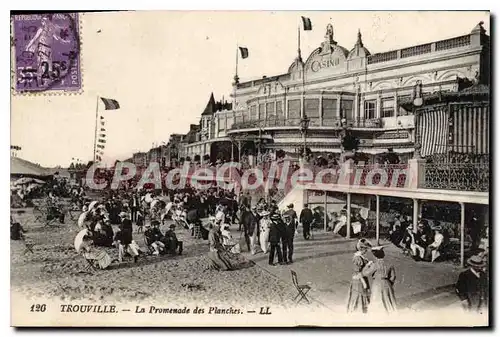 Cartes postales Trouville la promenade des Planches