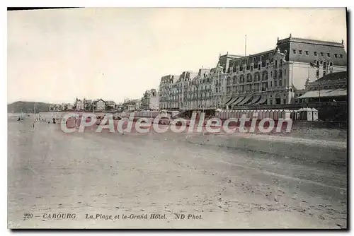 Ansichtskarte AK Carboug la plage et le grand hotel