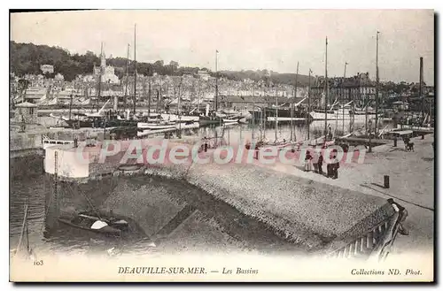 Ansichtskarte AK Deauville sur Mer les Bassins