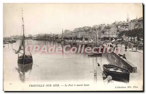 Cartes postales Trouville sur Mer le port a Maree haute