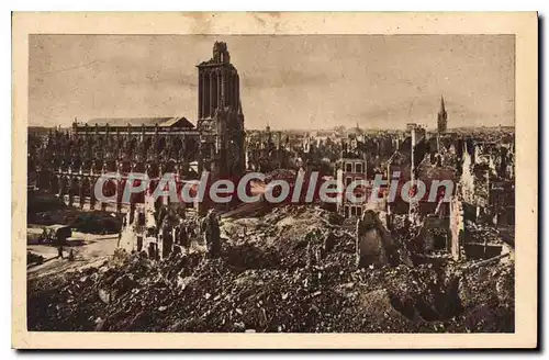 Cartes postales Caen Calvados vue generale et Eglise Saint Pierre