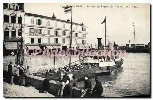 Cartes postales Honfleur Arrivee du Bateau du Havre