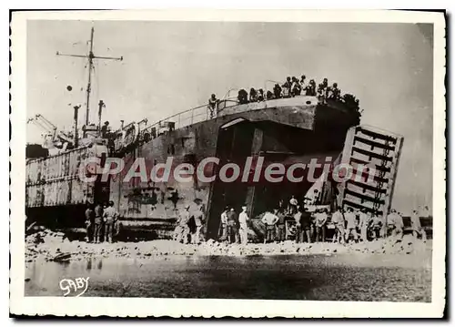 Cartes postales moderne Debarquement en Normandie l'equipe de debarquement alliee opporte avec elle sa propre Jetee