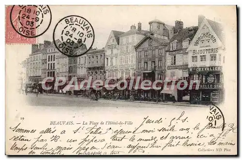 Cartes postales Beauvais La place de l'Hotel de Ville