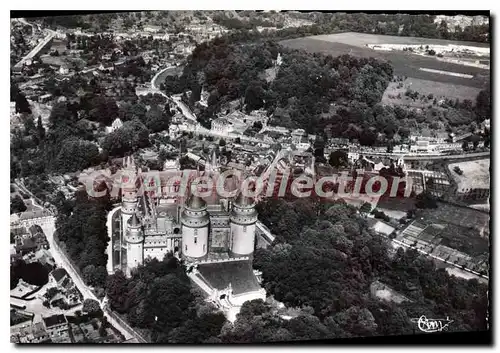 Cartes postales moderne Pierrefonds oise vue aerienne le chateau entree principale