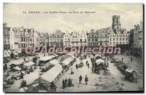 Cartes postales Arras le Petit Place un jour de March�