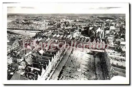 Cartes postales Arras vue panoramique la petite place avec ses maisons de style Espagnol