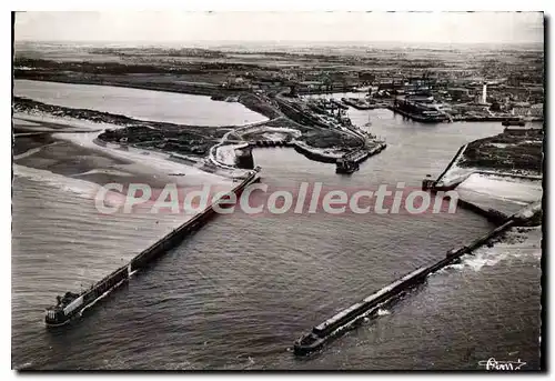 Cartes postales moderne Calais P de C vue aerienne entree du Port