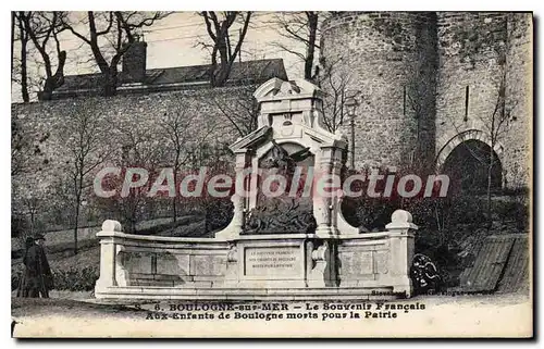 Cartes postales Boulogne sur Mer le souvenir francais aux Enfants de Boulogne morts pour la Patrie