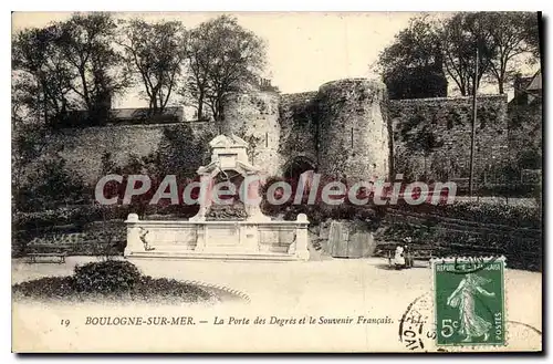 Cartes postales Boulogne sur Mer la porte des Degres et le Souvenir francais