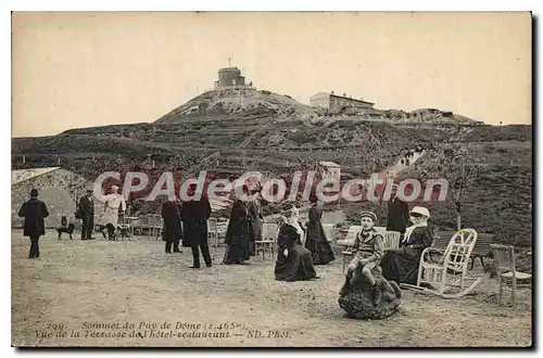 Cartes postales Sommet du Puy de Dome vue de la Terrasse de l'hotel restaurant