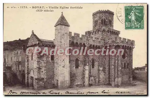 Ansichtskarte AK Royat Vieille eglise Fortifiee XII siecle