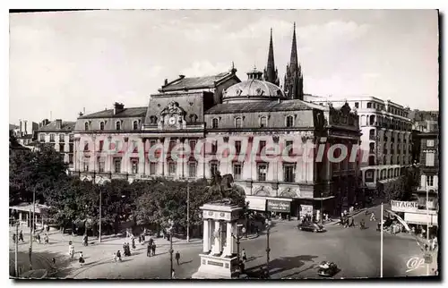 Cartes postales Clermont Ferrand place de Jaude et le Theatre