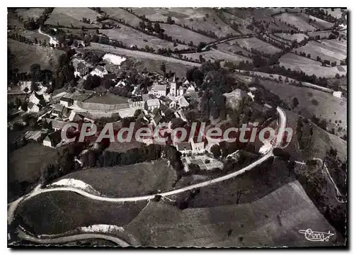 Cartes postales moderne Murat le Quaire P de D vue generale aerienne et la route du Mont Dore