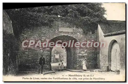 Cartes postales Montlhery S et O Porte de Linas restes des Fortifications de 1589 vue prise de Montlhery