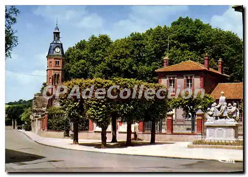 Cartes postales moderne Crecy en Brie Place de l'Hotel de Ville