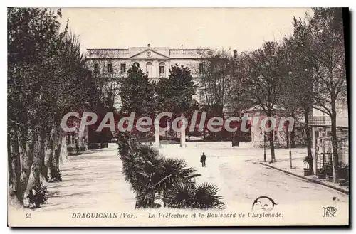 Cartes postales Draguignan La Prefecture et le Boulevard de l'Esplanade