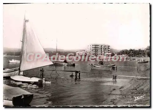 Cartes postales moderne Le Lavandou Var La Plage