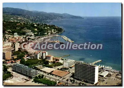 Cartes postales moderne Cote d'Azur French Riviera Le Lavandou Var Vue aerienne Au loin Saint Clair et La Fossette
