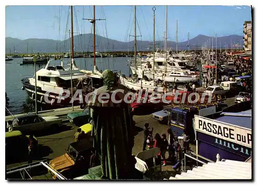 Cartes postales moderne La Cote D'Azur St Tropez Le Port