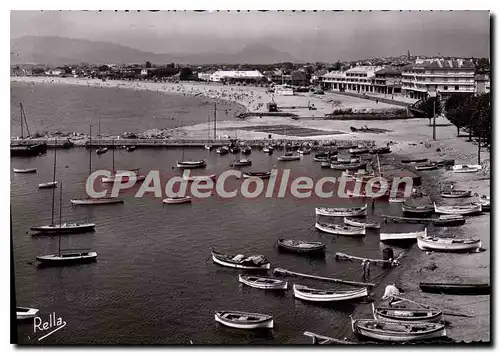 Cartes postales moderne La Cote D'Azur Frejus Plage et le Port de St Raphael