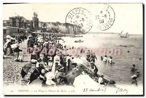 Ansichtskarte AK Dieppe la plage a l'Heure du Bain