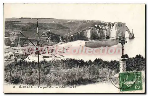 Ansichtskarte AK Etretat vue generale et les Falaise