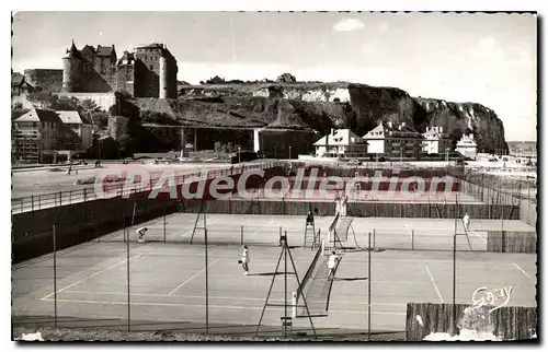 Cartes postales Dieppe Seine Mme Les tennis au fond le chateau