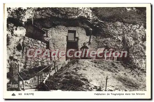 Ansichtskarte AK Dieppe Habitation de troglodytes dans les falaises