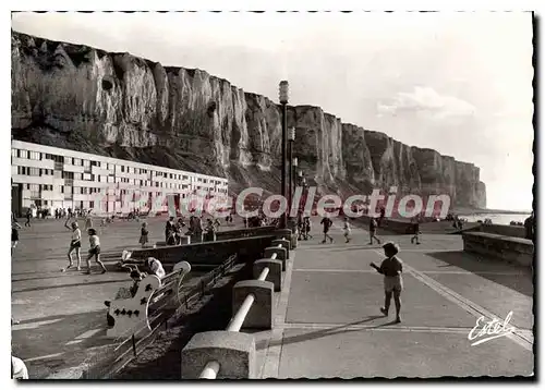 Moderne Karte Le Treport l'Esplanade et les Falaises