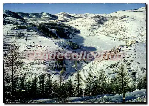 Cartes postales Les Alpes Maritimes Beuil Au Loin Les Launes