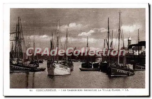 Cartes postales Concarneau Les Sardiniers derriere la Ville Close