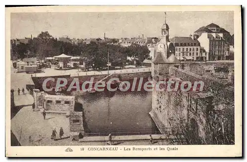 Ansichtskarte AK Concarneau Les Remparts et les Quais