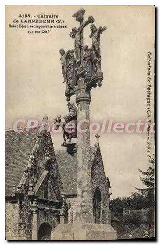 Ansichtskarte AK Calvaires de Bretagne Calvaire de Lannedern Saint Edern est represente � cheval sur son Cerf