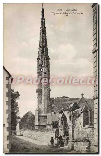 Cartes postales Kerlaz l'eglise et l'Arc de Triomphe