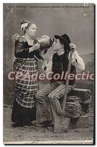 Cartes postales Beuzec Rafraichissement pendant le travail aux champs