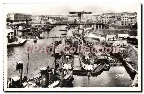 Cartes postales Brest le port de Guerre et le pont National