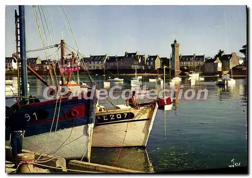 Cartes postales moderne Roscoff Finistere le fond du port et le Phare